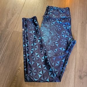 Inner Fire - Sacred Geometry Leggins in EUC size 6/SM